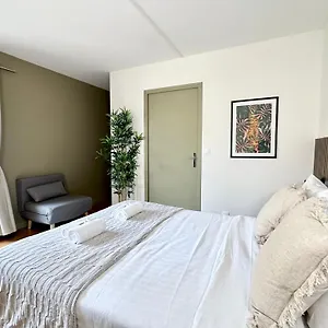 - Buttes Chaumont's Park -entire Flats Appartement